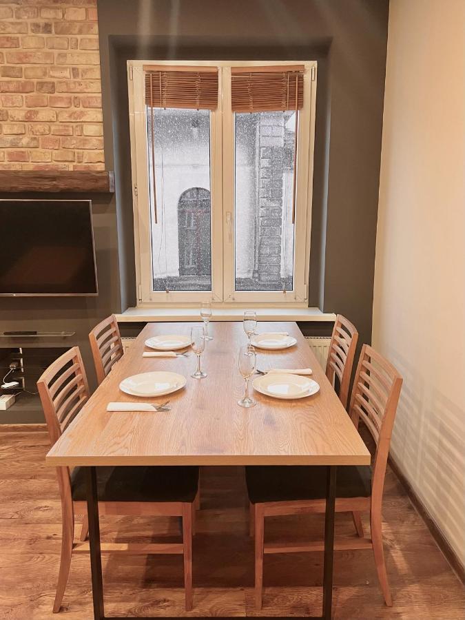 2-Room Apartment In The City Center Poznan Exterior photo